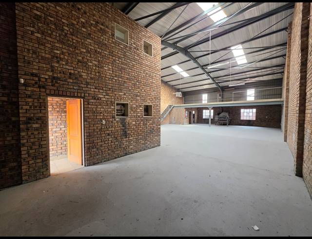 450M² FACTORY TO LET IN ANDERBOLT